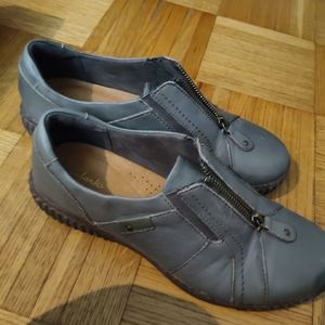 Clarks Magnolia Zip Taupe Shoes